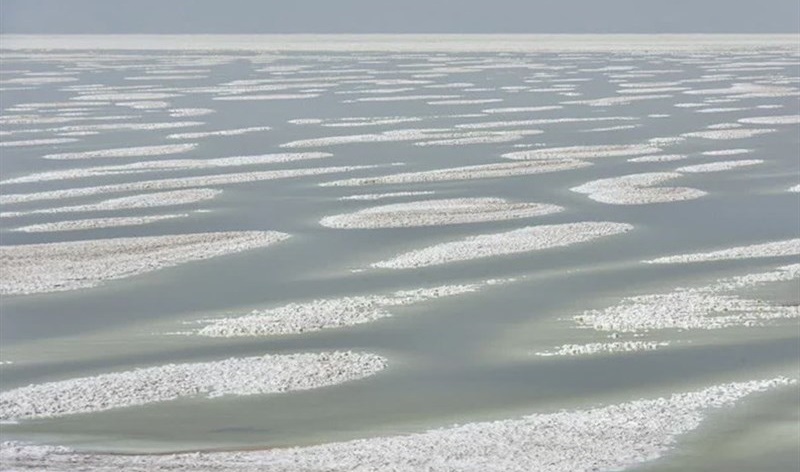 تاثیر گرمای شدید هوا بر دریاچه ارومیه